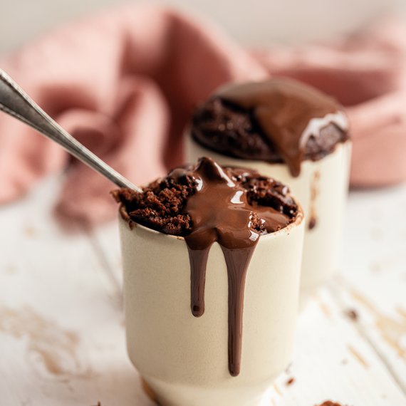 Kakaový koláček s čokoládovou polevou