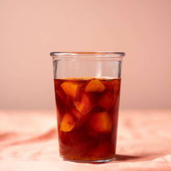 Ledový mátový čaj s citrusy a mangem (6–9 let)