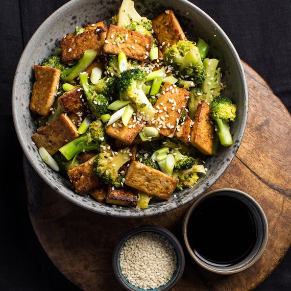 Zmes s tofu a brokolicou